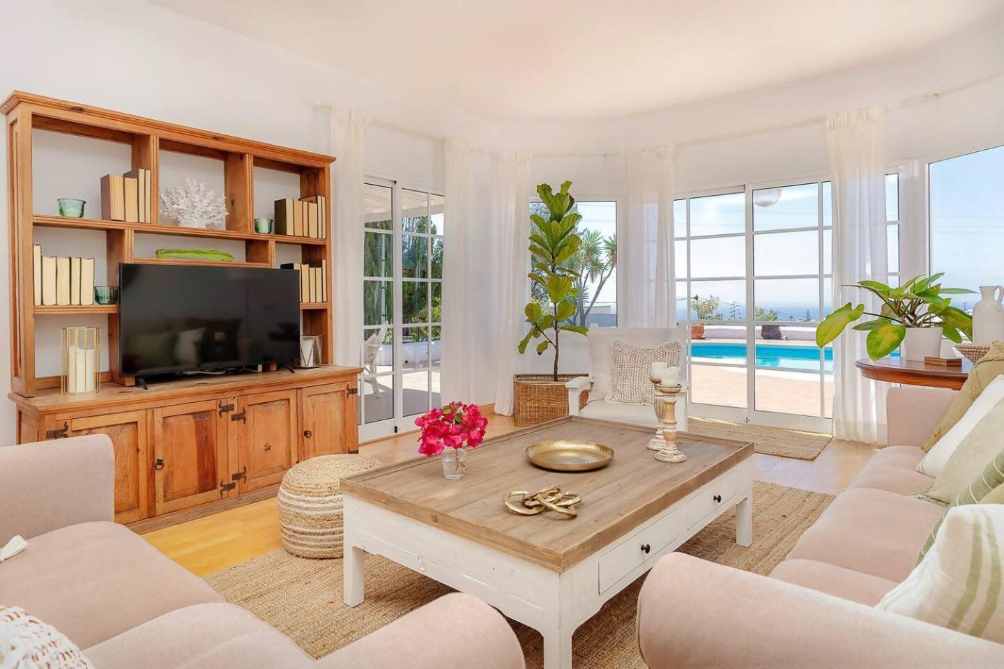 Amazing 3 Bedroom Ocean View With Pool Tias Ngoại thất bức ảnh